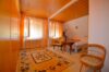 Großes Potenzial mit 1200 m² Grundstück - Schlafzimmer 1. OG