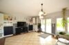 Hundeschule/Hundepension mit Wohnanteil und großem Außengelände - Wohnzimmer - Wohnung